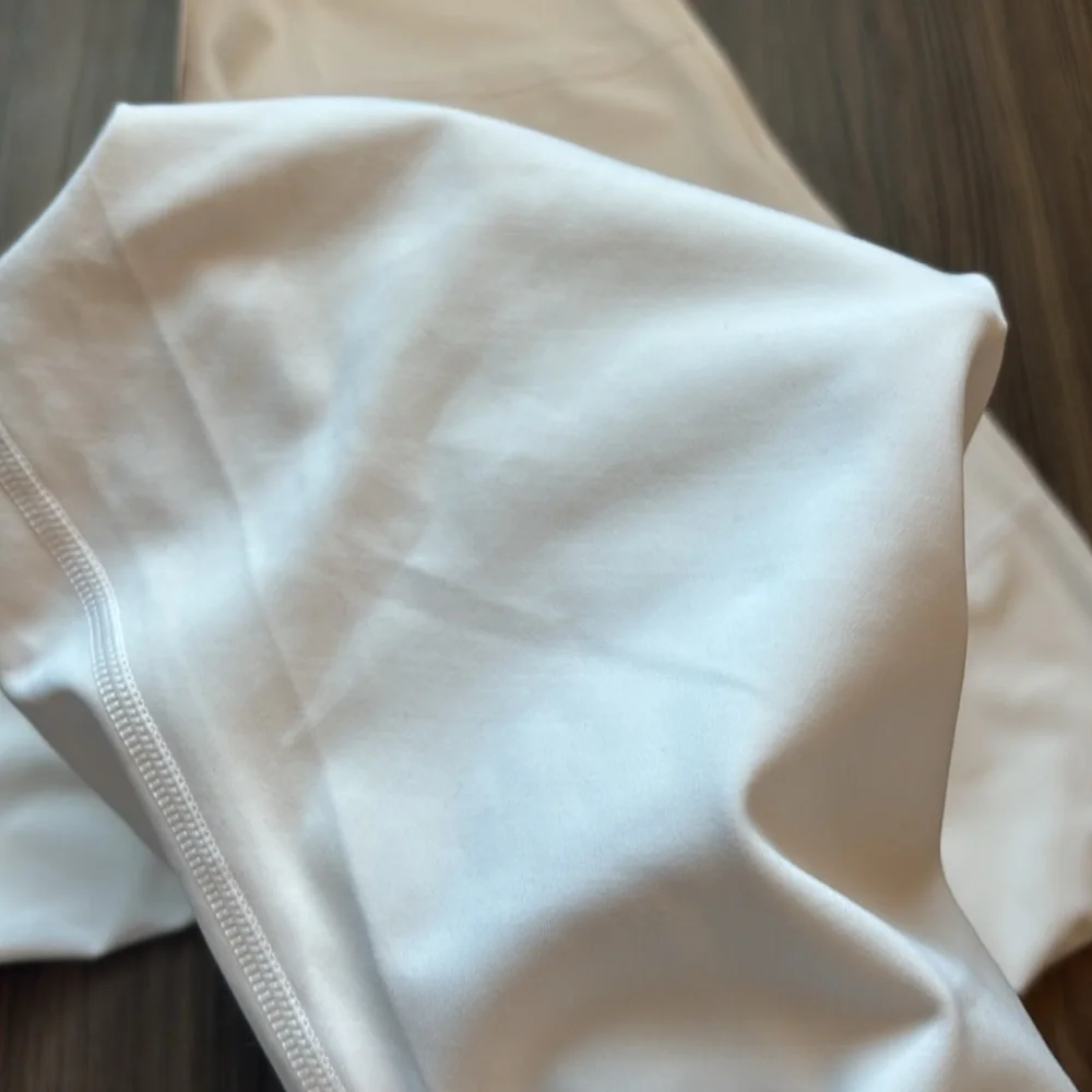 Athleta Elation Capri White - Picture 5 of 5
